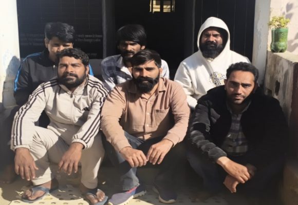 गैंगवार की साजिश नाकाम, घेराबंदी कर पुलिस ने पकड़े 6 बदमाश।